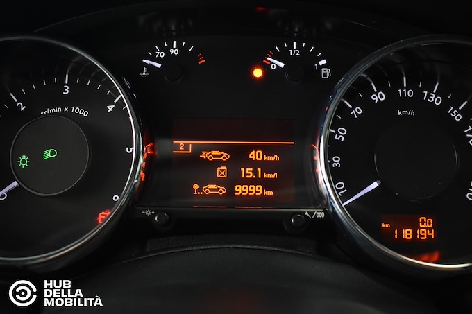 PEUGEOT 5008 2.0 HDi 150CV Active